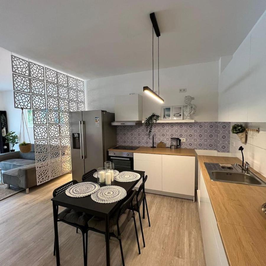 Luxurioeses Apartment,Neubau, 4 Personen, Parkplatz, Griechischer Stil Bochum Exteriör bild