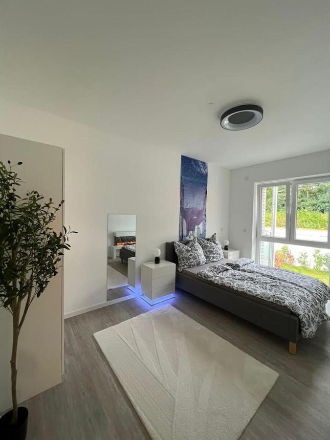 Luxurioeses Apartment,Neubau, 4 Personen, Parkplatz, Griechischer Stil Bochum Exteriör bild